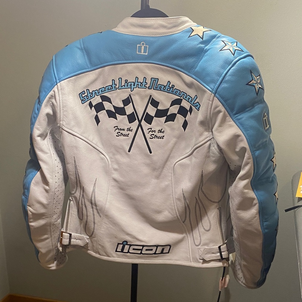 ICON Outlaw Leather Racing Jacket - Picture 5 of 6